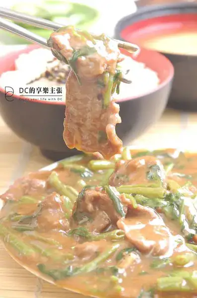 吃在台中_早期演歌星作秀鍾愛的便當快餐_范記金之園