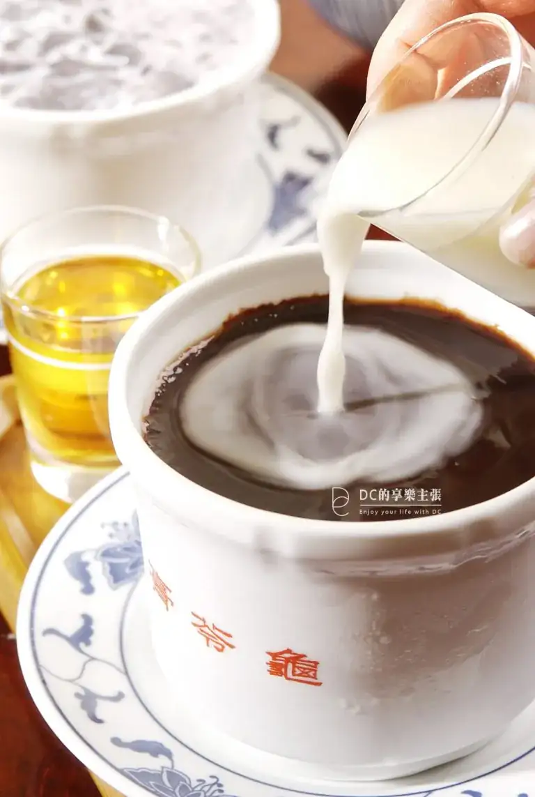 吃在台中 夜市小吃系列 陳記涼茶本舖 酒釀湯圓 龜苓膏 雪蛤膏 熱甜湯 美味補一補