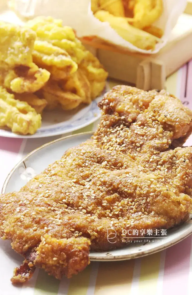 吃在台中 一中商圈 台中好吃雞排 三大人氣店 口味比一比 雞排祭品文建議下次來這發