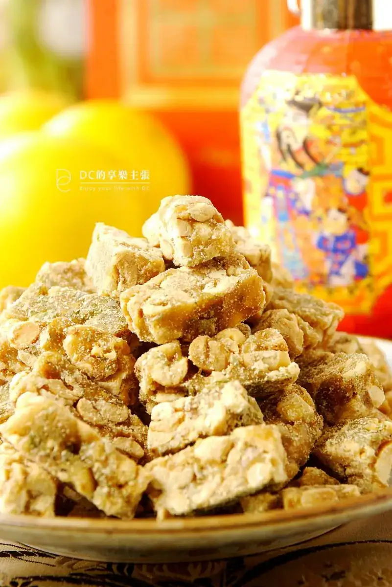 吃在台中 洪瑞珍 花生酥糖  香脆好吃 台中三明治 名店  招牌三明治 簡單順口吃不膩