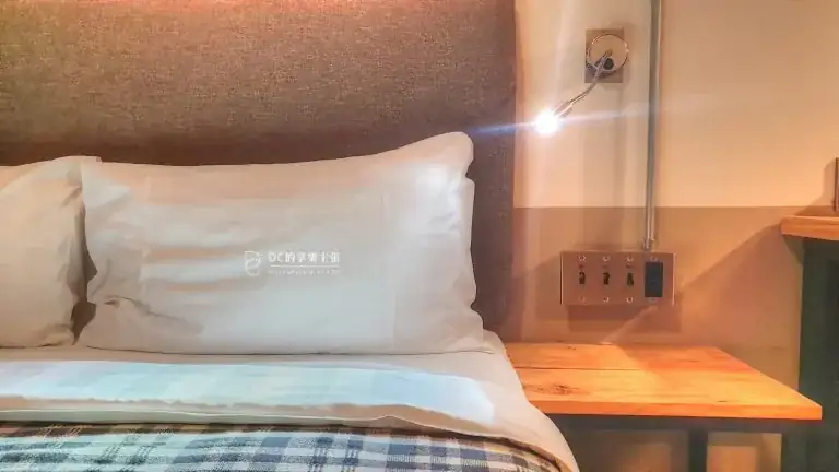 住在台北 西門町 Hotel Papa Whale 輕工業風復古設計 雙人不含早 千元左右 超值住宿推薦