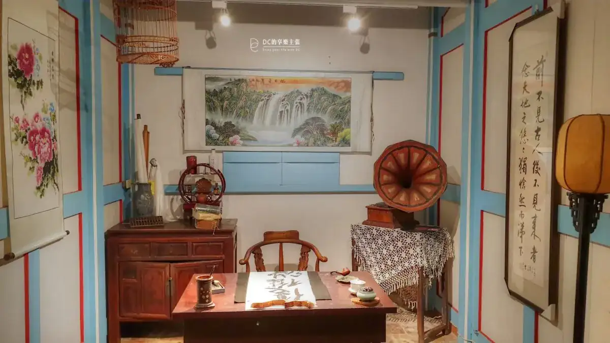 玩在台中 霧峰林家花園 夜探林宮保 每月限定一場 入夜導覽林家宮保第 大花廳前喫茶賞樂 穿古裝穿梭時空遊歷古蹟建築群