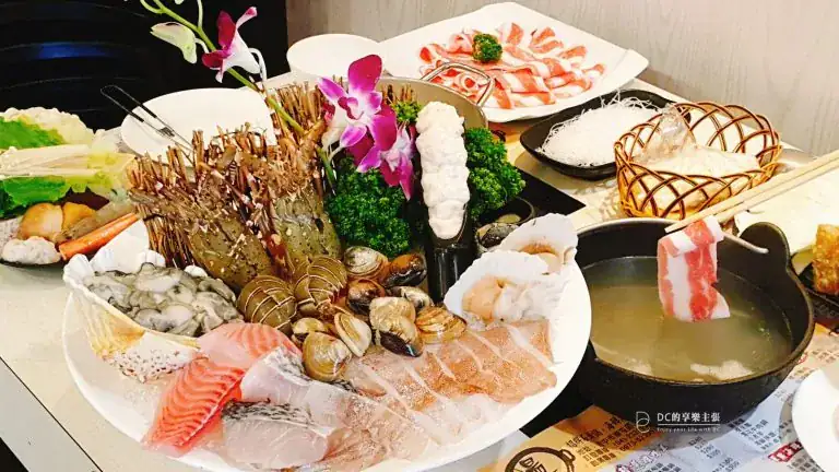 吃在台中 火鍋餐廳 湯馥 雙人龍蝦套餐 999 海鮮盤澎湃上桌 新鮮滋味好