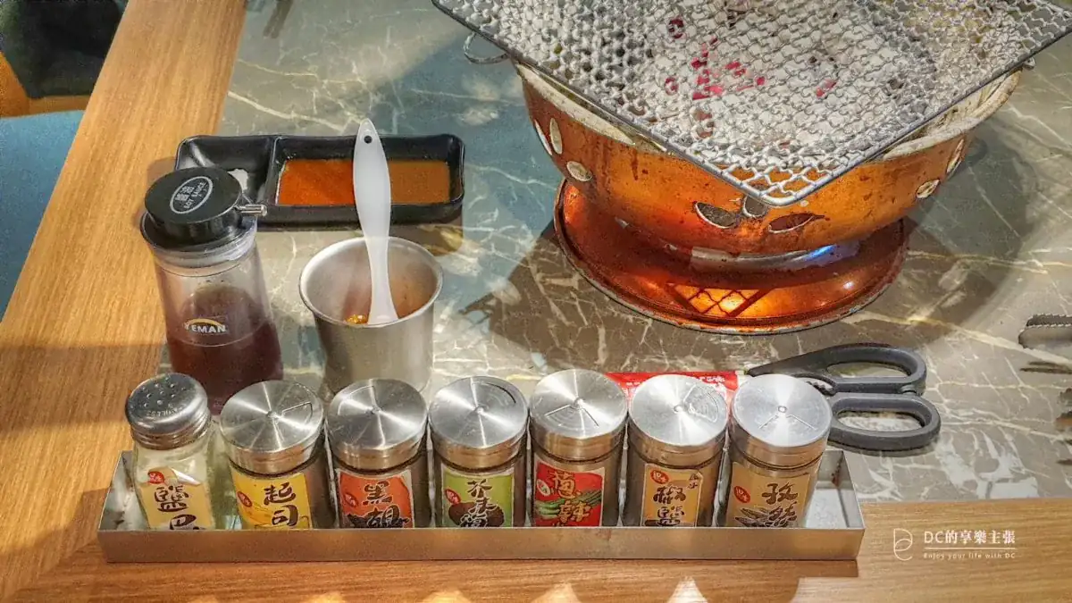 吃在台中 田季發爺燒肉 台中永春店 空間寬敞舒適 食材新鮮 哈根達斯 明治冰淇淋 吃到飽