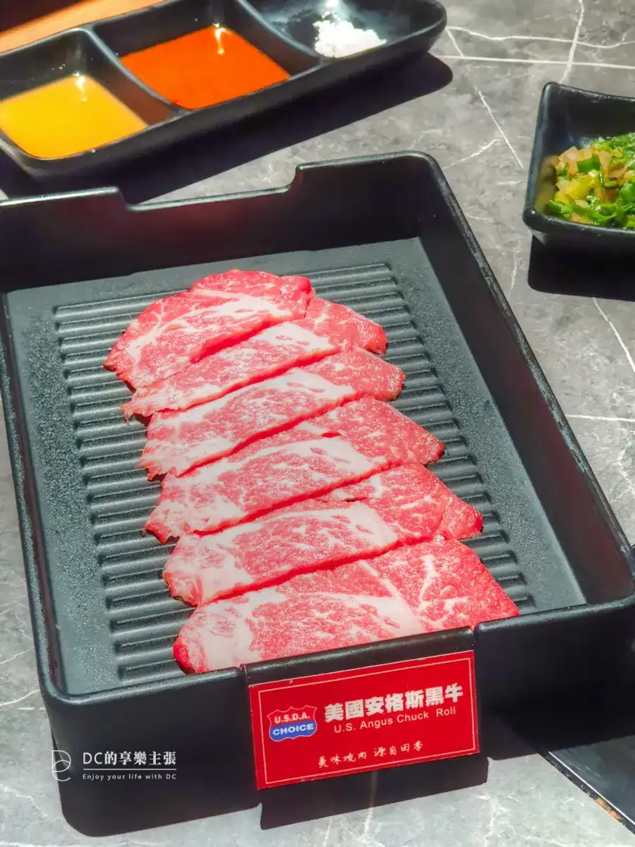 吃在台中 田季發爺燒肉 台中永春店 空間寬敞舒適 食材新鮮 哈根達斯 明治冰淇淋 吃到飽