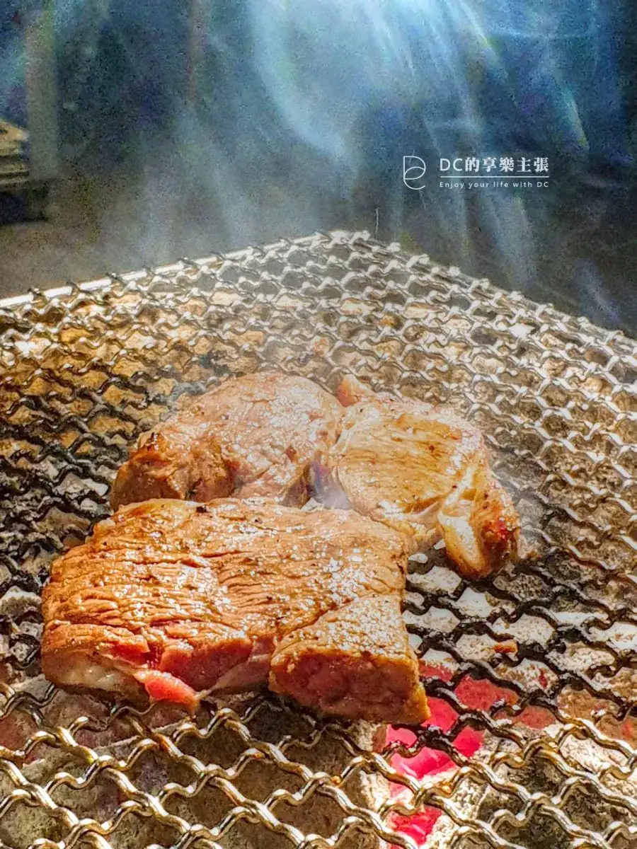 吃在台中 田季發爺燒肉 台中永春店 空間寬敞舒適 食材新鮮 哈根達斯 明治冰淇淋 吃到飽