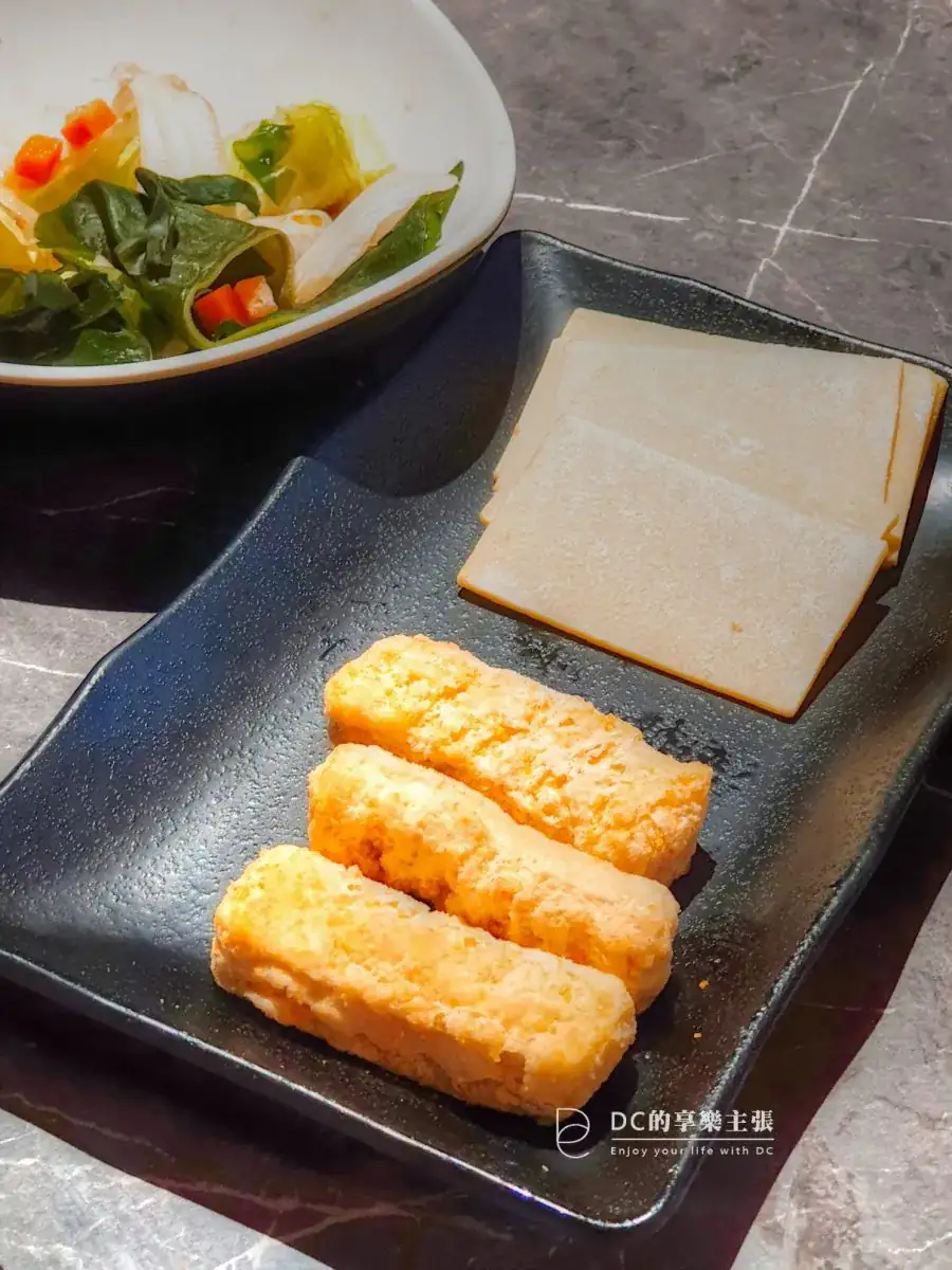 吃在台中 田季發爺燒肉 台中永春店 空間寬敞舒適 食材新鮮 哈根達斯 明治冰淇淋 吃到飽